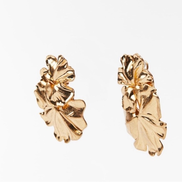 Zara bohemian metallic floral earrings NWT✨✨✨ - Picture 2 of 8